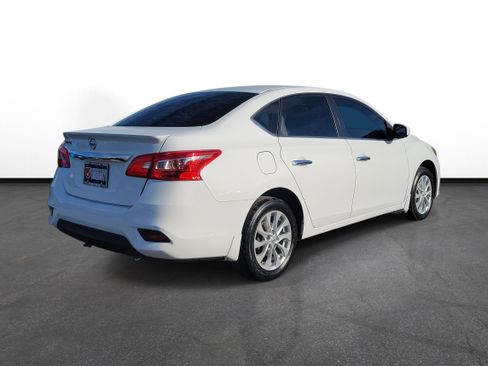 Used 2019 Nissan Sentra S w/ Appearance Package image 4