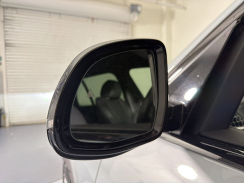 Certified 2025 BMW X5 sDrive40i w/ M Sport Package RWD image 20