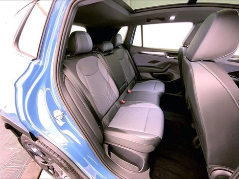 New 2026 Volkswagen Tiguan SE R-Line image 10