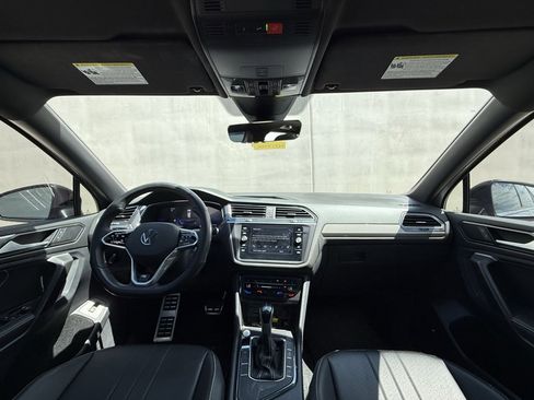 Certified 2024 Volkswagen Tiguan SE R-Line image 6