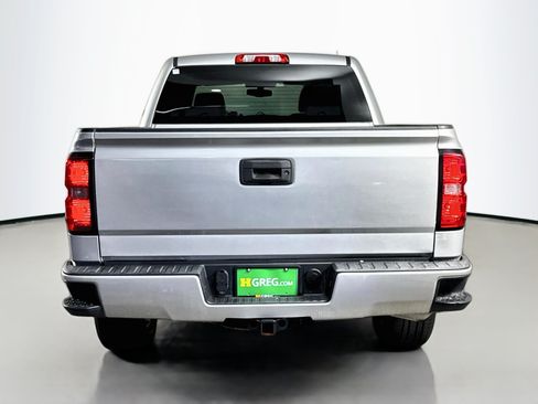 Used 2018 Chevrolet Silverado 1500 Custom w/ Custom Value Package RWD image 8