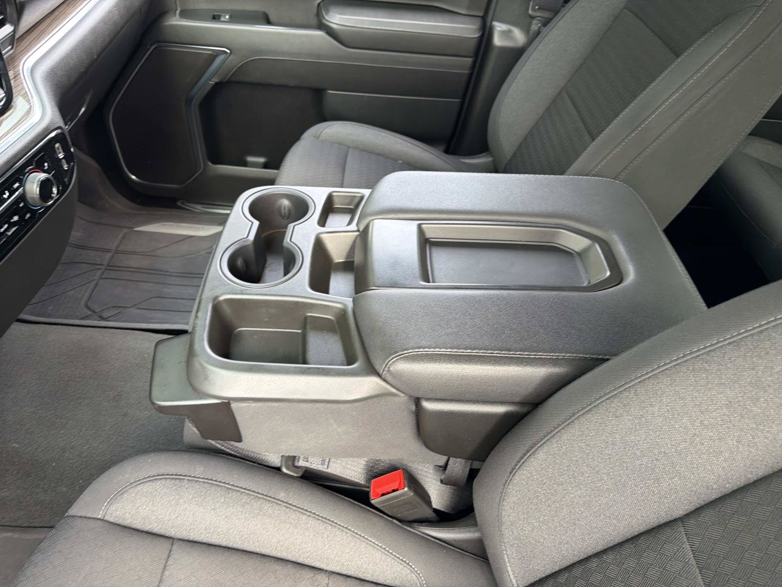 Used 2023 Chevrolet Silverado 1500 LT AWD/4WD image 21