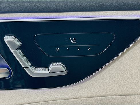 Used 2025 Mercedes-Benz C 300 Sedan image 20