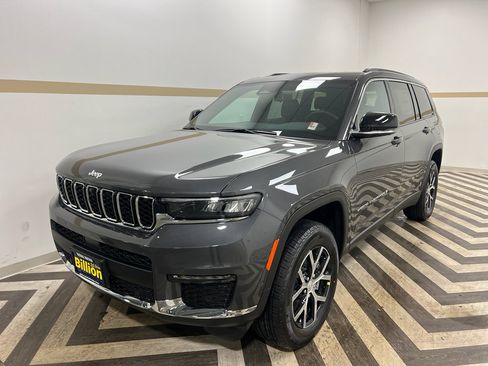 New 2025 Jeep Grand Cherokee L Limited w/ Luxury Tech Group II image 18