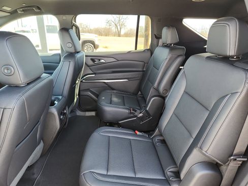 New 2026 Chevrolet Traverse LT image 9