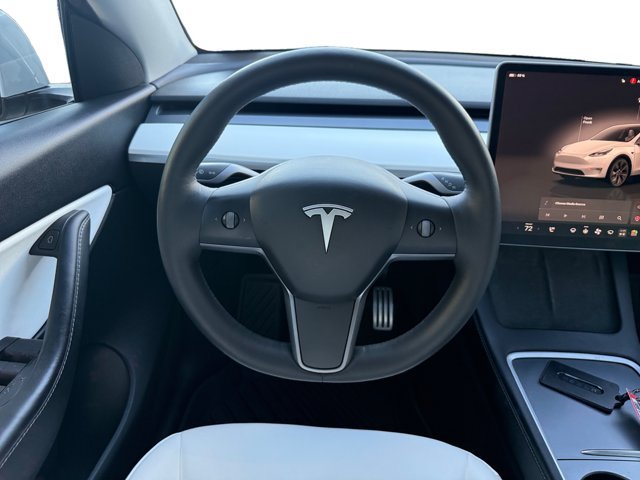 Used 2022 Tesla Model Y Performance AWD/4WD image 14