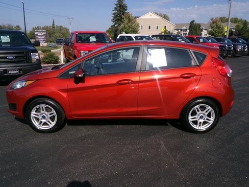 Used 2019 Ford Fiesta SE w/ Cold Weather Package FWD image 7