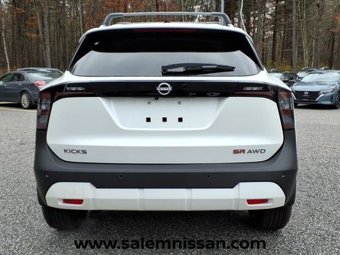 New 2026 Nissan Kicks SR w/ Cold Weather Package AWD/4WD image 5