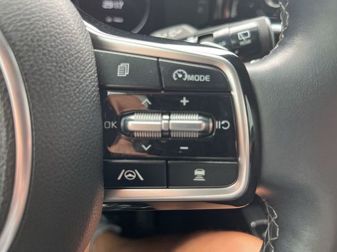 Used 2022 Kia Sorento SX FWD image 19