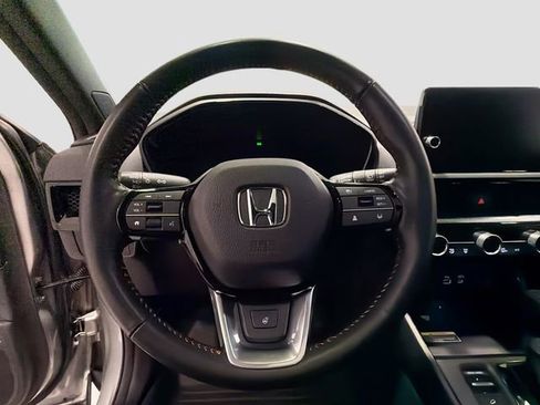 Used 2025 Honda CR-V Sport Touring image 9