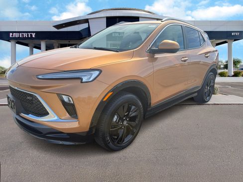 Used 2024 Buick Encore GX Sport Touring image 8