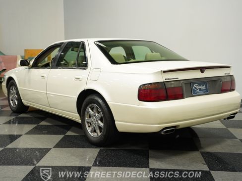 Used 1998 Cadillac Seville STS w/ Heated Seats Pkg image 9