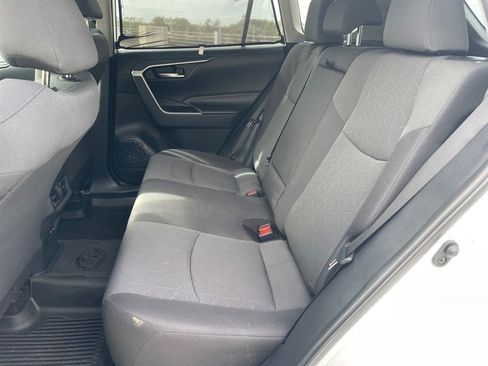 Used 2019 Toyota RAV4 XLE image 21