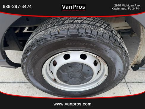 Used 2019 Ford Transit 250 130 Low Roof RWD image 17