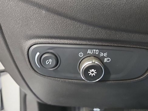 Used 2024 Chevrolet Equinox LT image 18