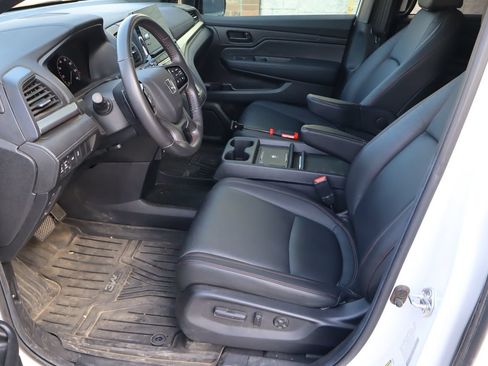 Used 2025 Honda Odyssey Sport-L image 16