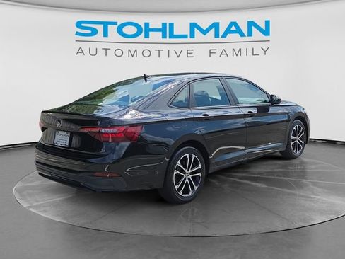Used 2023 Volkswagen Jetta Sport FWD image 5