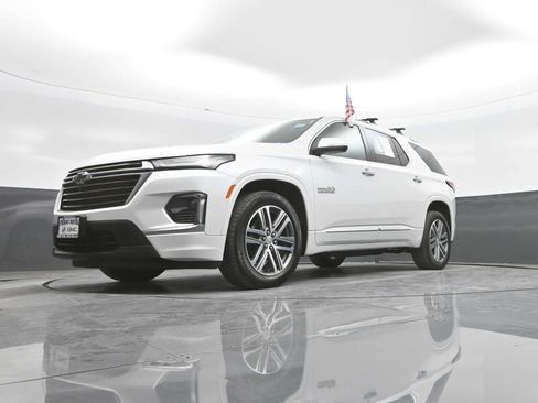 Used 2023 Chevrolet Traverse High Country AWD/4WD image 41