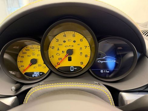 Certified 2024 Porsche 718 Cayman GTS RWD image 11
