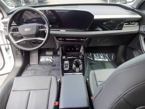 Used 2025 Audi Q6 e-tron Premium AWD/4WD image 22