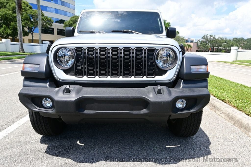 Used 2024 Jeep Wrangler Sport AWD/4WD image 10