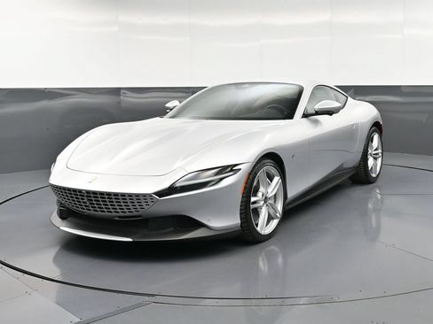Used 2024 Ferrari Roma RWD image 6