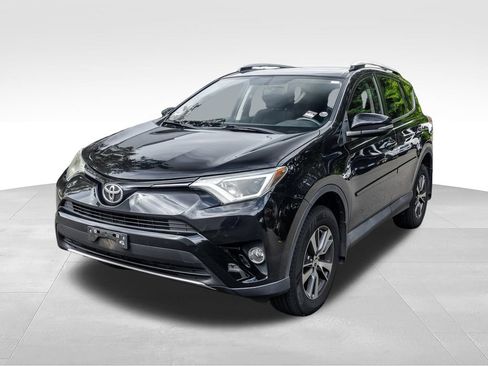 Used 2016 Toyota RAV4 XLE AWD/4WD image 8