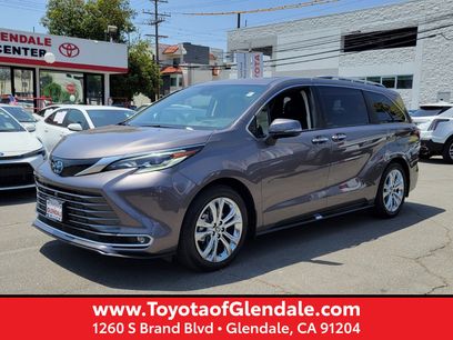 Certified 2023 Toyota Sienna Platinum