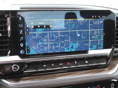 Used 2025 Chevrolet Silverado 1500 LT image 28