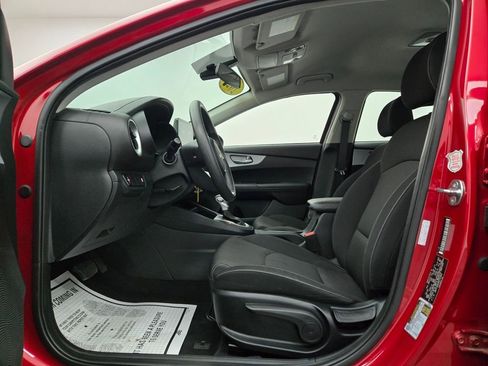 Used 2024 Kia Forte LXS image 17