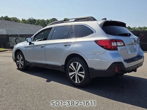 Used 2019 Subaru Outback 3.6R Limited w/ Popular Package #2 AWD/4WD image 3