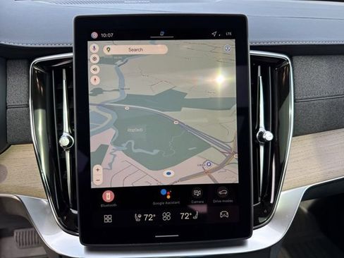 New 2026 Volvo XC90 B6 Plus w/ Protection Package Premier image 9