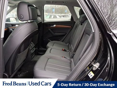 Used 2023 Audi Q5 2.0T Premium w/ Convenience Package image 12