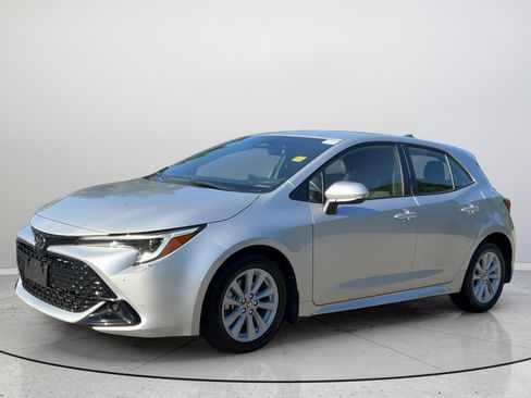 Used 2023 Toyota Corolla SE FWD image 5