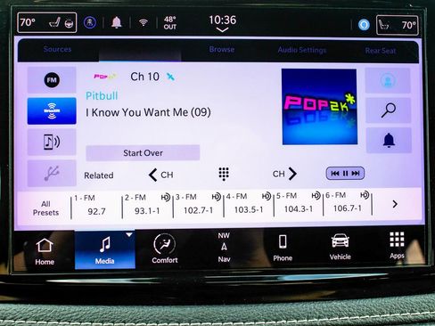 Used 2022 Chrysler Pacifica Touring-L w/ Uconnect Theater Family Group FWD image 19