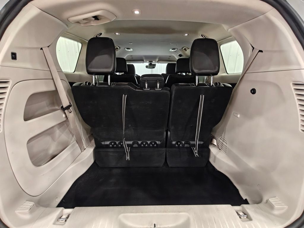 Used 2024 Chrysler Pacifica Touring-L FWD image 30