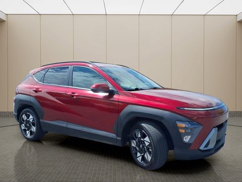 Used 2025 Hyundai Kona SEL FWD image 5