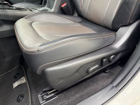 Certified 2025 Subaru Crosstrek 2.5i Limited image 12