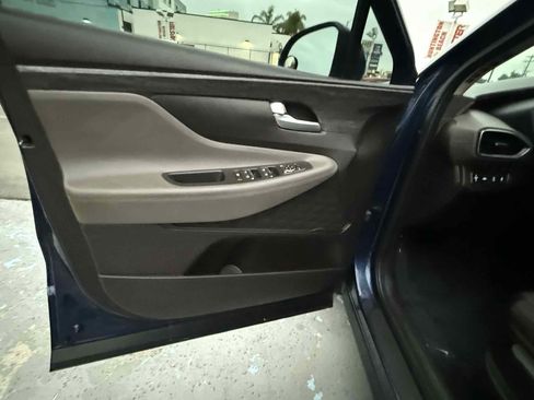 Used 2020 Hyundai Santa Fe SE image 91