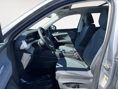 New 2026 Volkswagen Tiguan SE AWD/4WD image 10