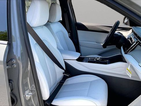 New 2026 Jeep Cherokee Laredo AWD/4WD image 20