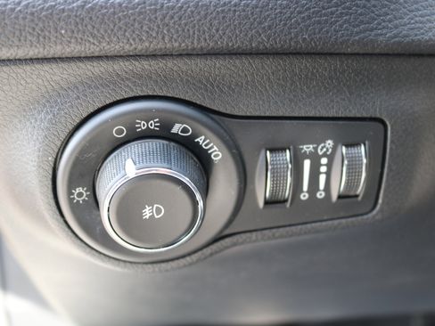 Used 2017 Jeep Compass Trailhawk w/ Leather Interior Group image 18