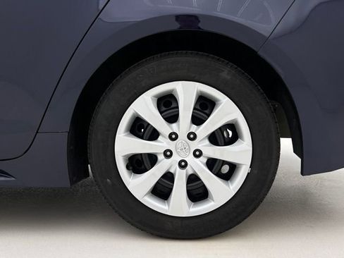 Used 2025 Toyota Corolla LE FWD image 25