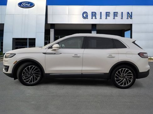 Used 2019 Lincoln Nautilus Reserve image 10
