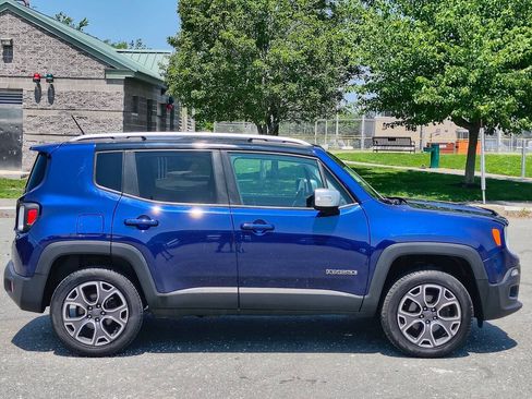 Used 2016 Jeep Renegade Limited AWD/4WD image 8