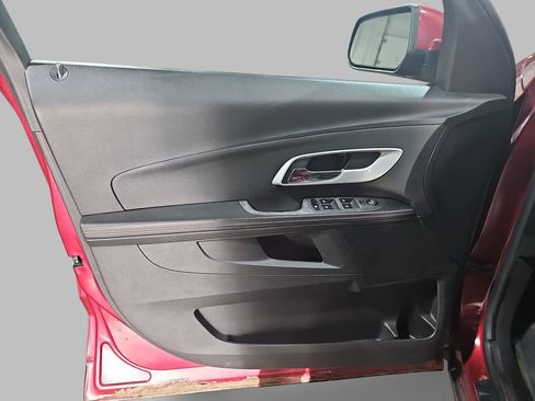 Used 2010 Chevrolet Equinox LT w/ Vehicle Interface Package FWD image 29
