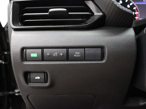 Used 2023 Nissan Sentra SR FWD image 26