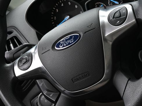 Used 2015 Ford Escape SE image 22
