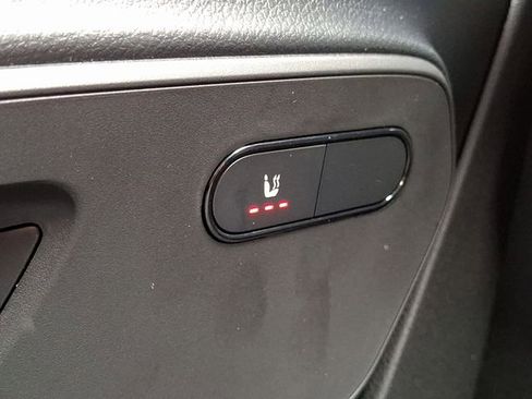Used 2025 Mercedes-Benz Sprinter 2500 image 19
