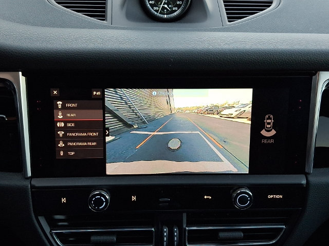 Certified 2024 Porsche Macan S AWD/4WD image 22